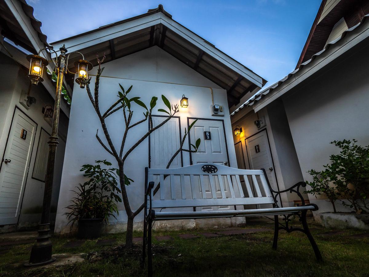 Tommy Huts Hotel Chiang Mai Ngoại thất bức ảnh